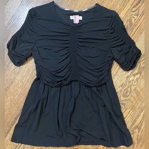 SOLD🛍️ Burberry - black ruched s/s top 🛍️